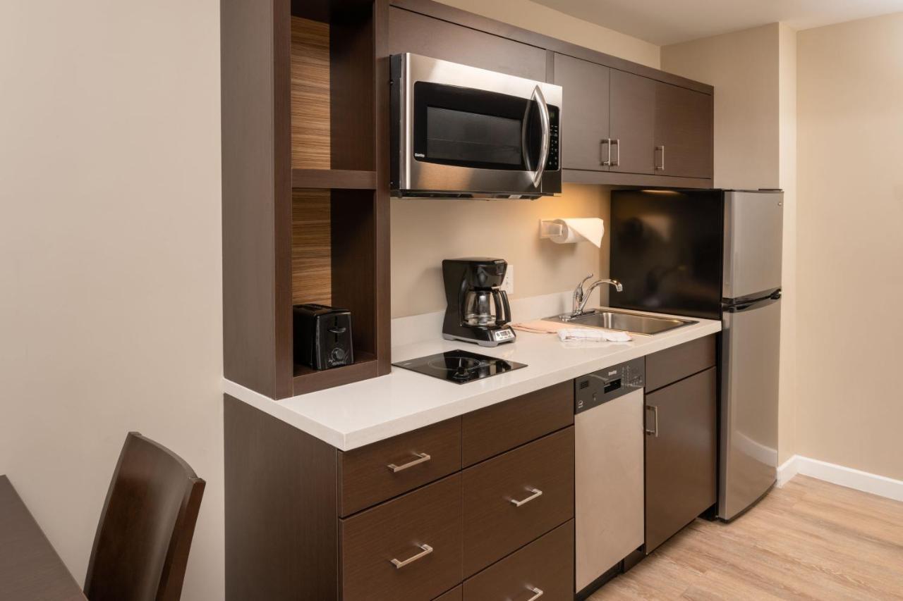 Towneplace Suites Miami Kendall West Exterior photo