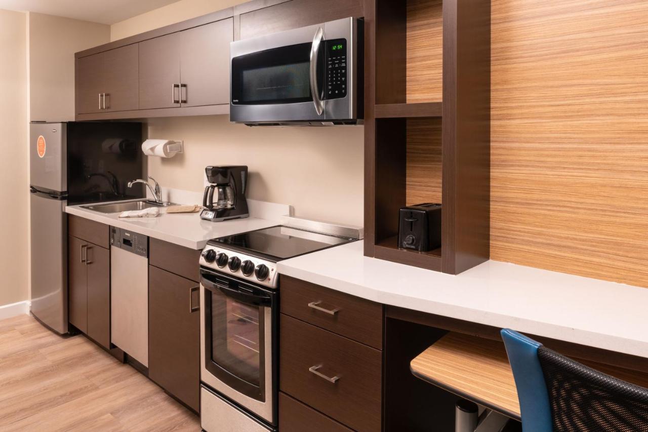 Towneplace Suites Miami Kendall West Exterior photo